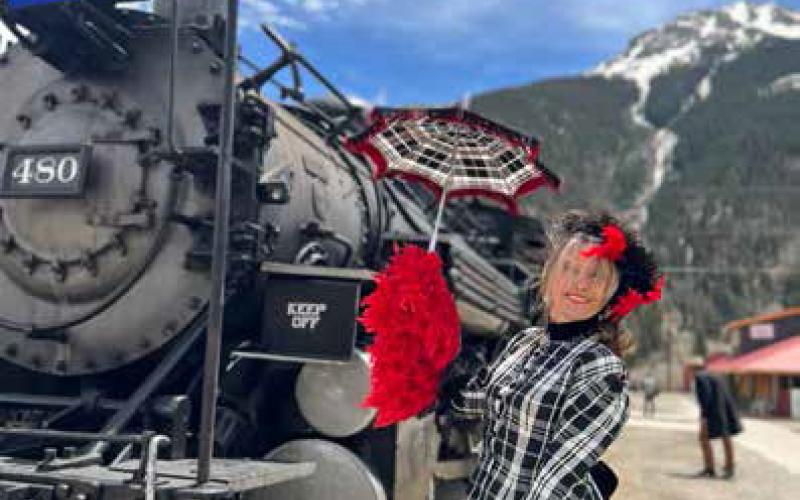 Photo by DeAnne Gallegos First train last year with Miss Kitty