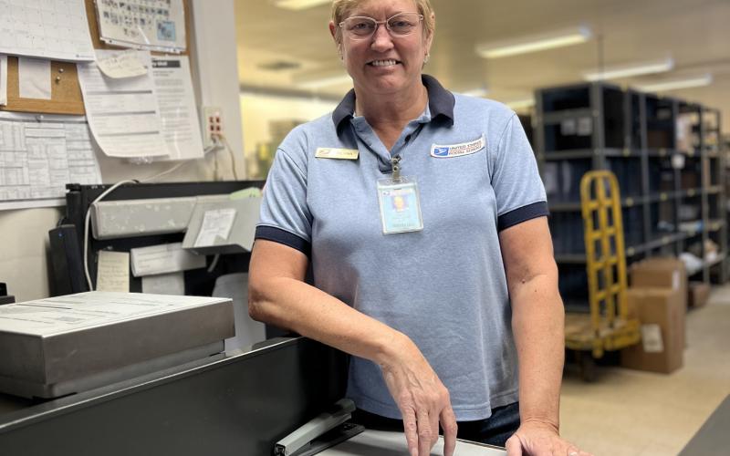 USPS Silverton Postmaster DeAna Scott retires