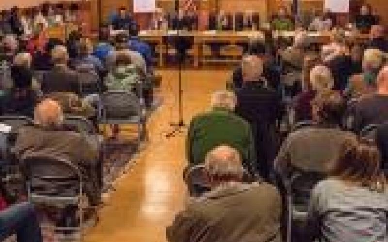Town Board hopefuls address issues in forum
