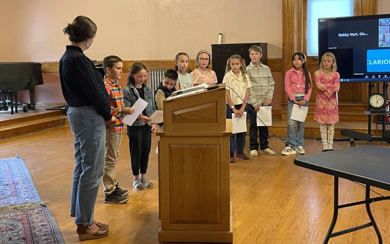 Photo credit Whitney Gaskill Silverton’s third grade class attended LUC work session and gave their opinion on rewrite.