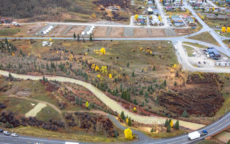 Ariel shot of the townhome delivery caravan coming into Silverton Photo by By Jeff Stephens