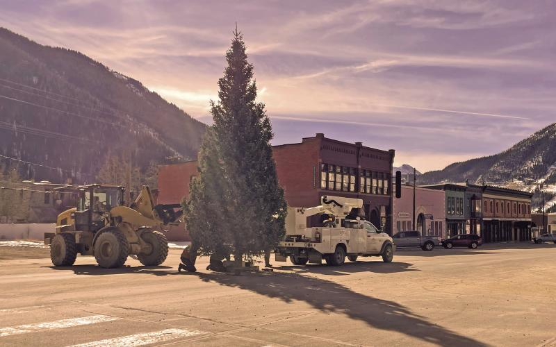 Silverton’s Christmas tree going up on Greene St. Photo Credit Katey Fetch