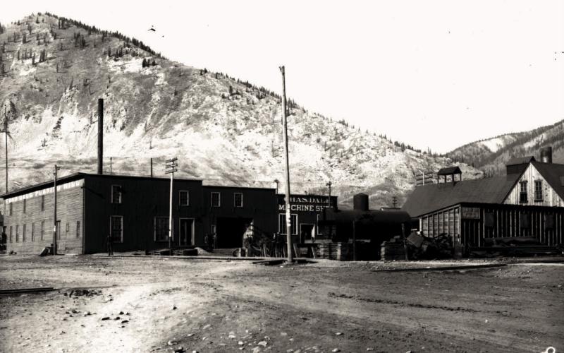 The Charles Dale Planing Mill and Machine Shop at 10th and Mineral streets, as viewed in 1908 from the intersection of 1oth and Cement, looking at the rear of the large facility. Image: San Juan Historical Society
