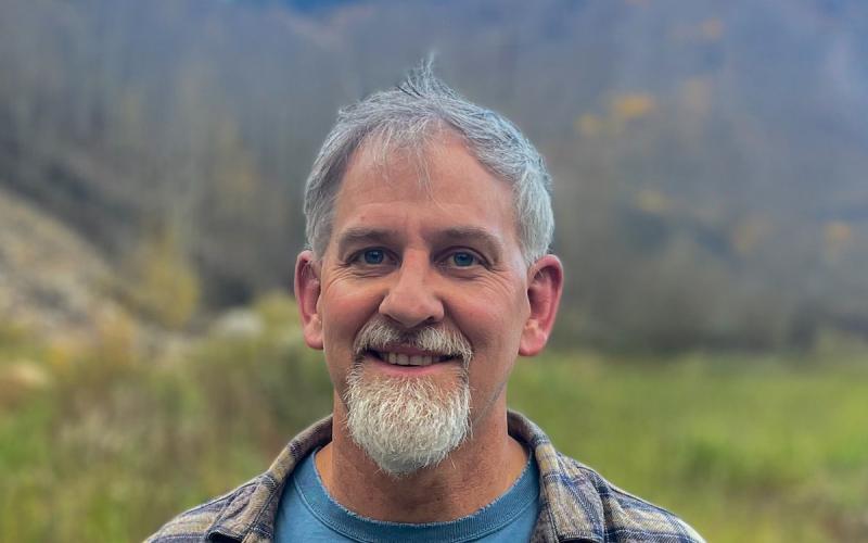 Wesley Berg is a wildlife photographer and author in Silverton, Colorado
