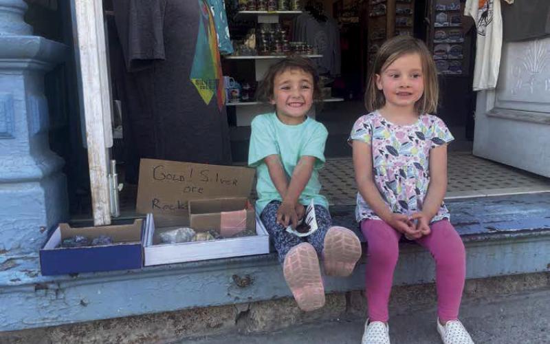 Former SFLC students and rock sellers Ruby Copenhagen and Ava Andrade Photo by Katey Fetch