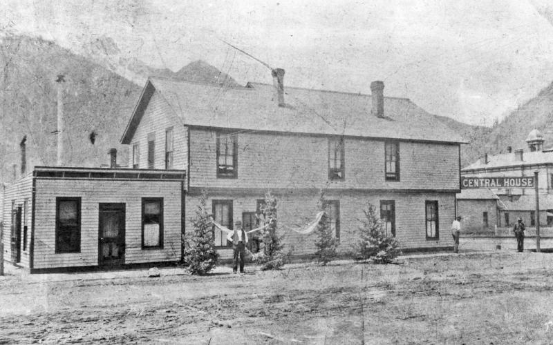 CENTRAL HOUSE, 12TH AND REESE