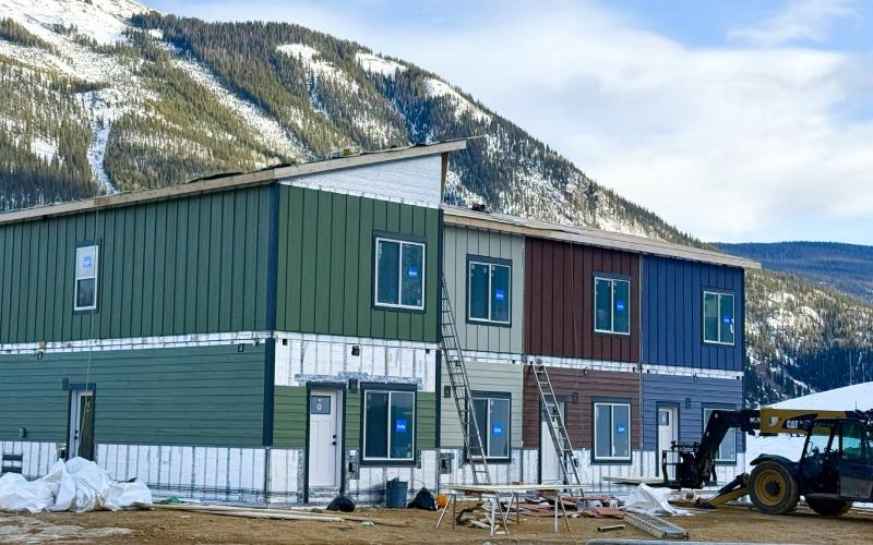 Photo by DeAnne Gallegos Town of Silverton’s Housing Authority Anvil Townhomes project was assembled and constructed in a day by Fading West out of Buena Vista. This is four townhomes in this one complex