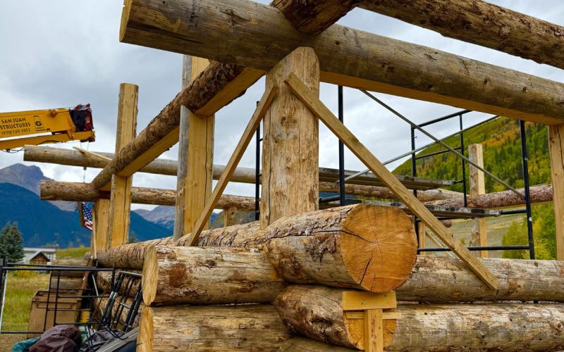 Lincoln Logs is how Ben described his handcrafted custom built log home. photo by DeAnne Gallegos