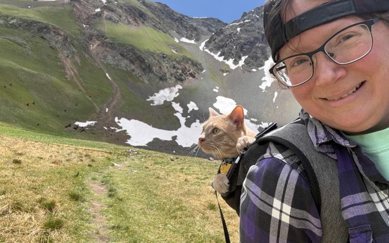 Tripod cat and owner Melanie on their hike to Velocity Basin Photo by Melanie Bergloc