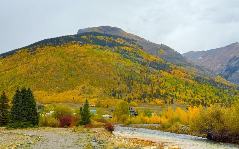 Boulder Mountain showed all colors of green, yellow, gold and red. photo by DeAnne Gallegos