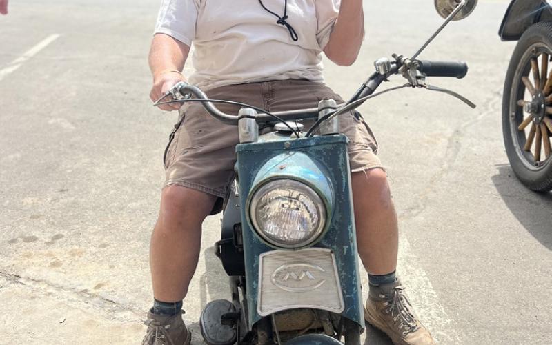 Photo credit DeAnne Gallegos Silverton local and KSUT Radio Station personality Danny Castle was spotted around town on his vintage bike.
