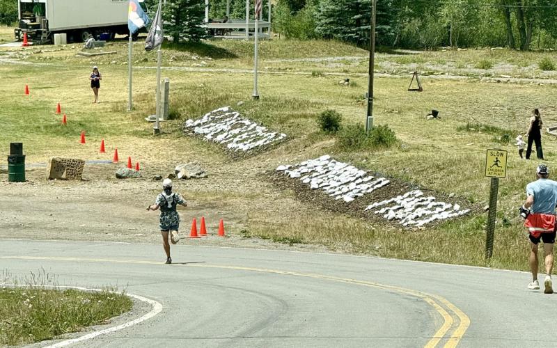 Howie Stern just outside of the race finish chute in Memorial Park on Saturday photo by DeAnne Gallegos