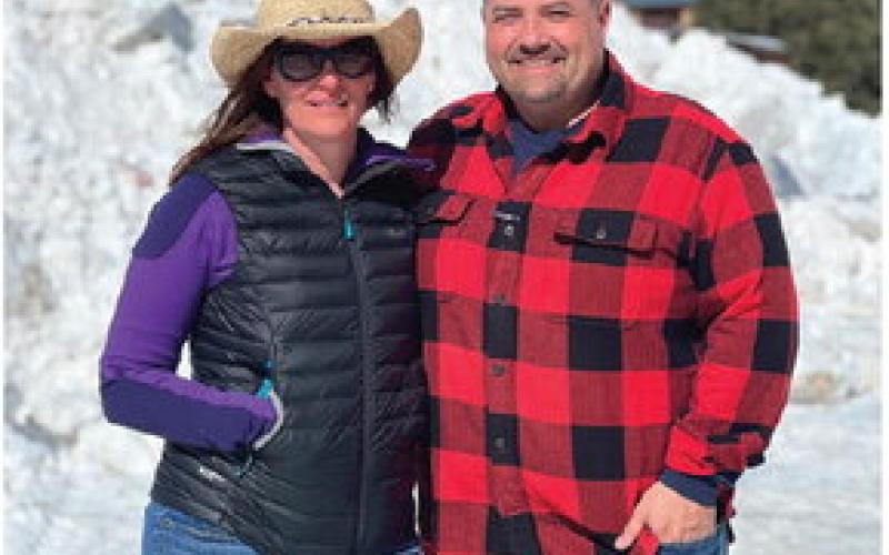 Silverton Skijoring 2024 co-race directors Karen Sites and fim Harper. Photo credit DeAnne Gallegos