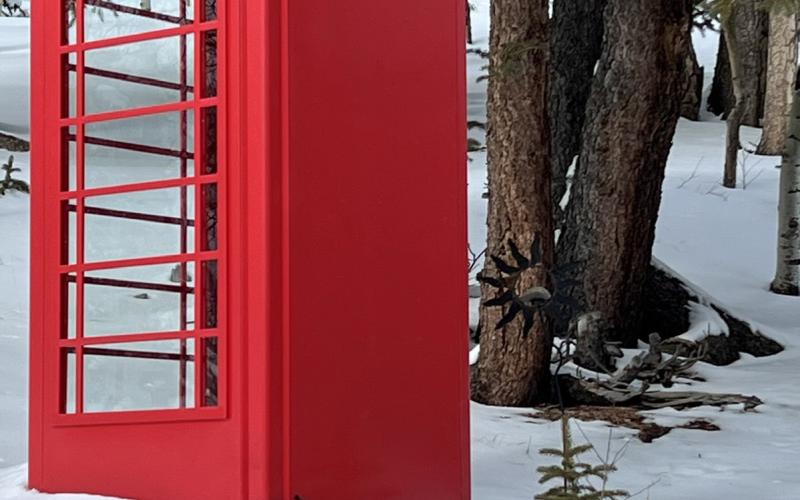 Feb 10, dog tracks leading to the phone booth with none leaving. Photo credit Rick Noble