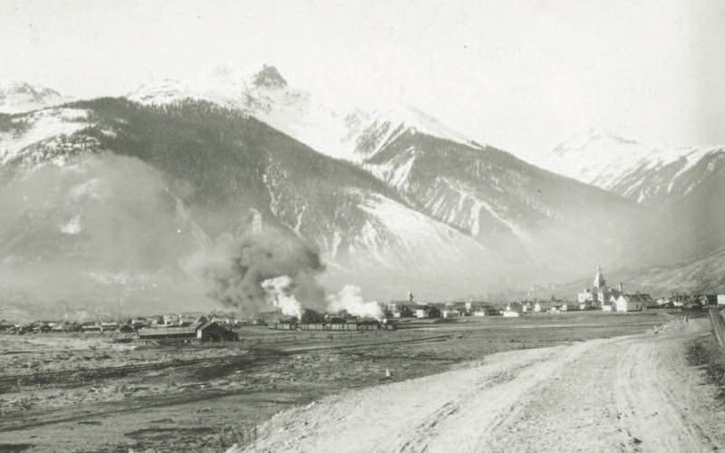 A train pulling out of Silverton on the Silverton Northern Railroad tracks in 1920, with a locomotive at both ends. Silverton Standard File photo
