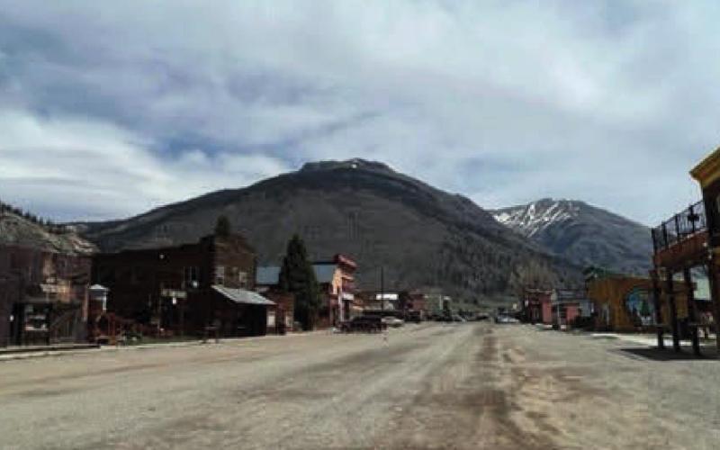 1pm on Monday looking down Blair St. Blair Street would have been filled with pedestrians is we would have had a train. Photo Credit - Silverton Standard