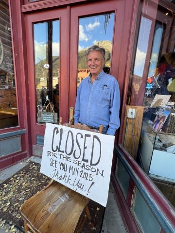 Photo credit DeAnne Gallegos Handlebars ran out of food on closing day by 2pm with all the leaf peeper traffic over the weekend.