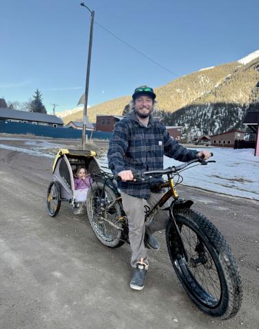 Silverton local, Iris Ebelheiser, who is 3 and now a big sister to baby Juniper, was out with her dad, Justin Ebelheiser, making a bike run to the grocery store