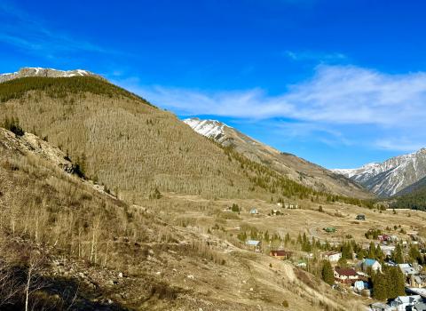 Boulder and Anvil Mountain are brown and dry. This photo is from last Sunday photo by DeAnne Gallegos