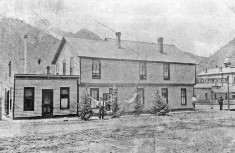 CENTRAL HOUSE, 12TH AND REESE