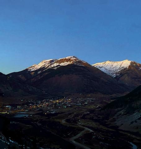 One of the final nights of fall in Silverton. Photo credit Silverton Area Chamber of Commerce.