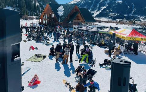 Silverton Banked Slalom was packed with ‘beach goers’ at Kendall Mountain Ski Area. Photo credit Danny Castle KSJC