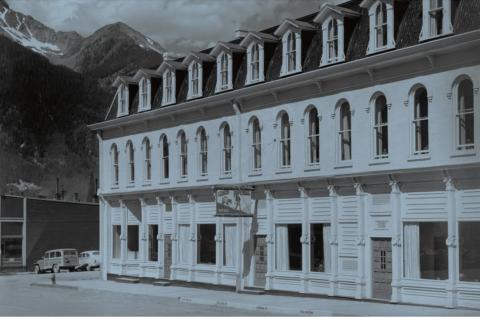 The Grand Imperial shortly after its 1951 renovation by Winfield Morton of Dallas, The exterior was prominently pink at this time. San Juan County Historical Society photo