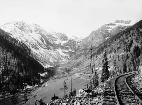 Historical photo of the Chattanooga curve when the railroad went through there. Image from SJC public hearing slide