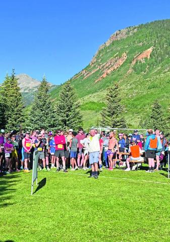 The Blue Ribbon Run on 4th of July morning had most runners ever! Photo credit DeAnne Gallegos