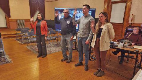 Newly elected officials swearing in. (L to R) Mayor Dayna Kranker, Trustee Ron Wakefield, Trustee Carl Schnitker, Trustee Amie Gardiner, sitting TOS Clerk/Treasurer Melina Marks-Lanis Photo credit Town of Silverton