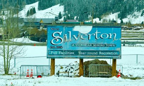 Old town entry signs from the 1990’s are finally being replaced with new ones before summer season photo by DeAnne Gallegos