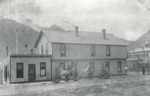 Central House, 12th and Reese