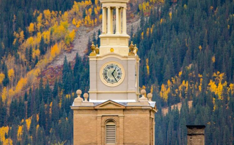Fall colors highlight Silverton’s Courthouse cloc