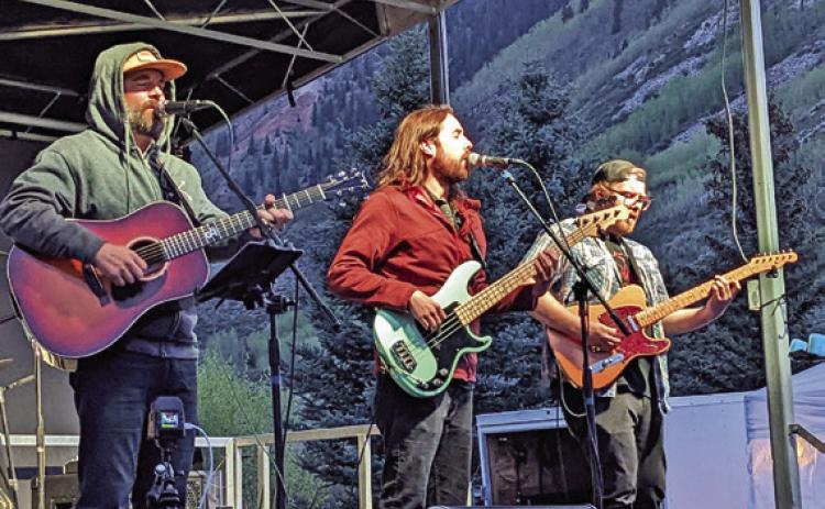 Drunken Hearts playing in the park. Photo by Silverton Summer Sounds