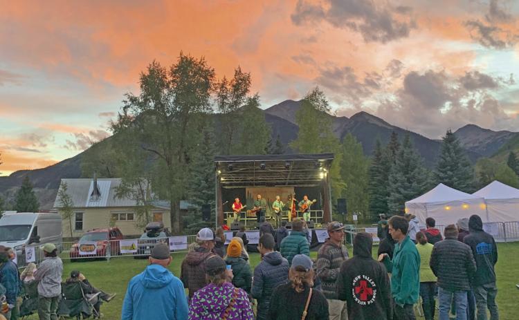 Bluegrass, Community, and Changing Leaves at Final Silverton Summer Sounds of 2022