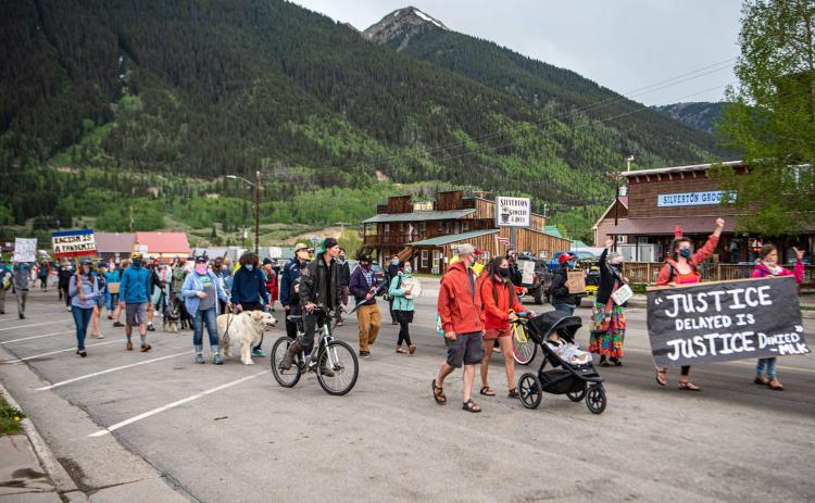A MILITANT CROWD IN SILVERTON