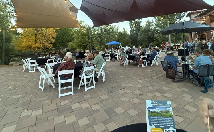 There were about 100 attendies at the Moving Mountains MSI fundraiser. photo by DeAnne Gallegos