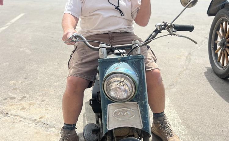 Photo credit DeAnne Gallegos Silverton local and KSUT Radio Station personality Danny Castle was spotted around town on his vintage bike.