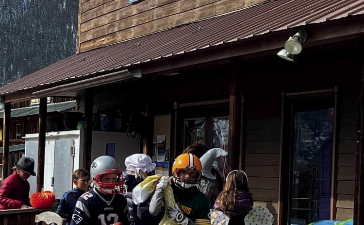 Trick-or-treaters in Silverton. Photo courtesy of Silverton Area Chamber of Commerce