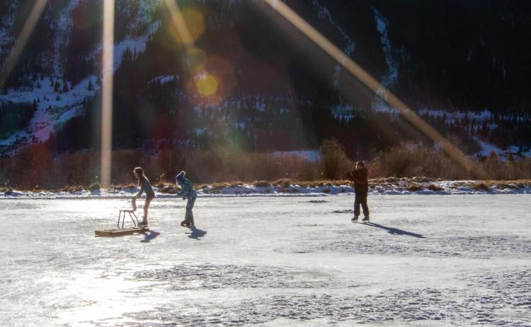 4th/5th grade PE class ice skating at the Kendall Beaver ponds.
