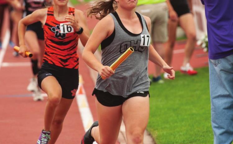 Emory Belen Roof in the 4x800. Photo Credit/Dave
