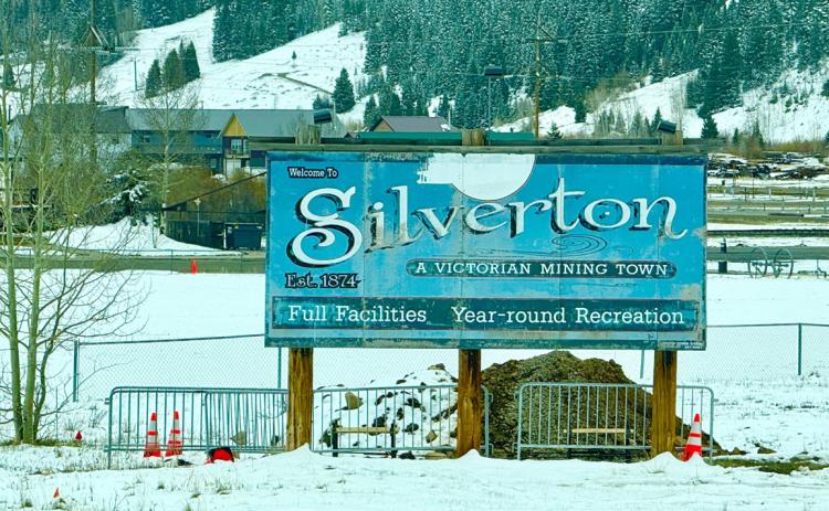Old town entry signs from the 1990’s are finally being replaced with new ones before summer season photo by DeAnne Gallegos
